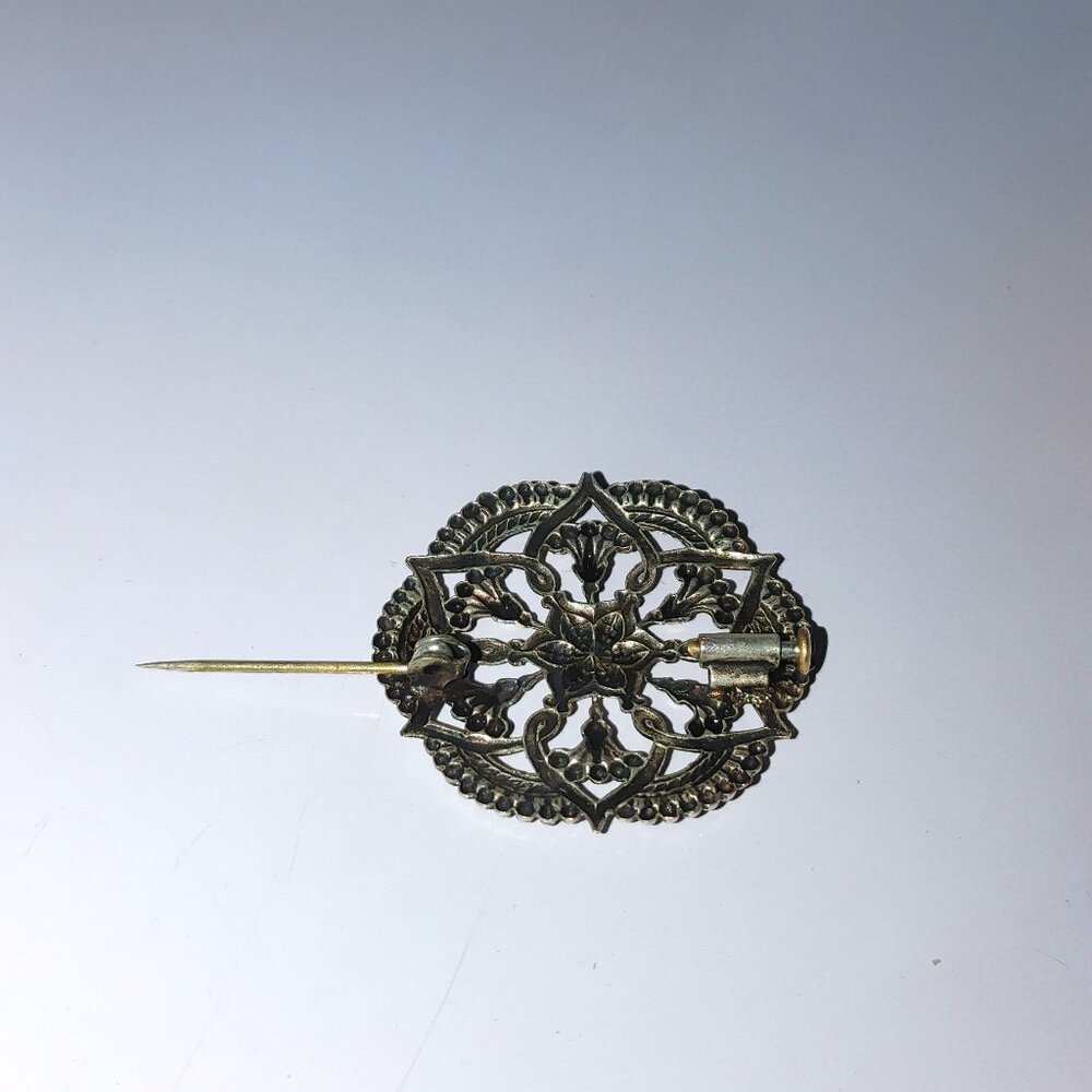 Antique Ornate Floral Filigree Pin Brooch Round Intricate Design Metal Finish - Picture 7 of 13